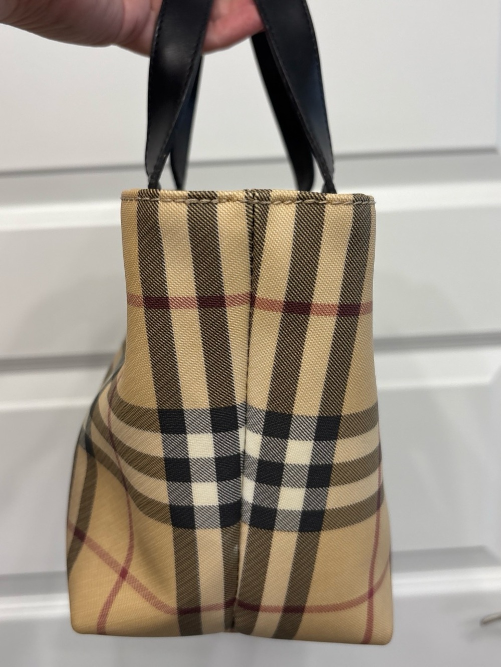 Burberry Classic Nova Check Small Tote Bag in Beige Black Handles - Picture 2 of 9